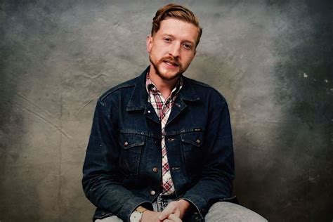 Tyler Childers Powerful Message About Racial。